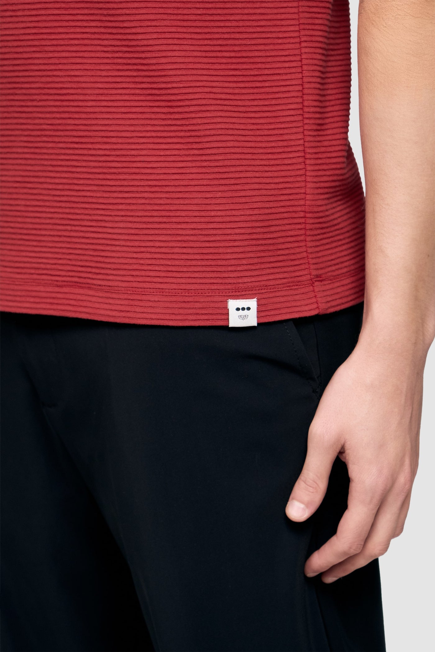 980017-Red (1).jpg