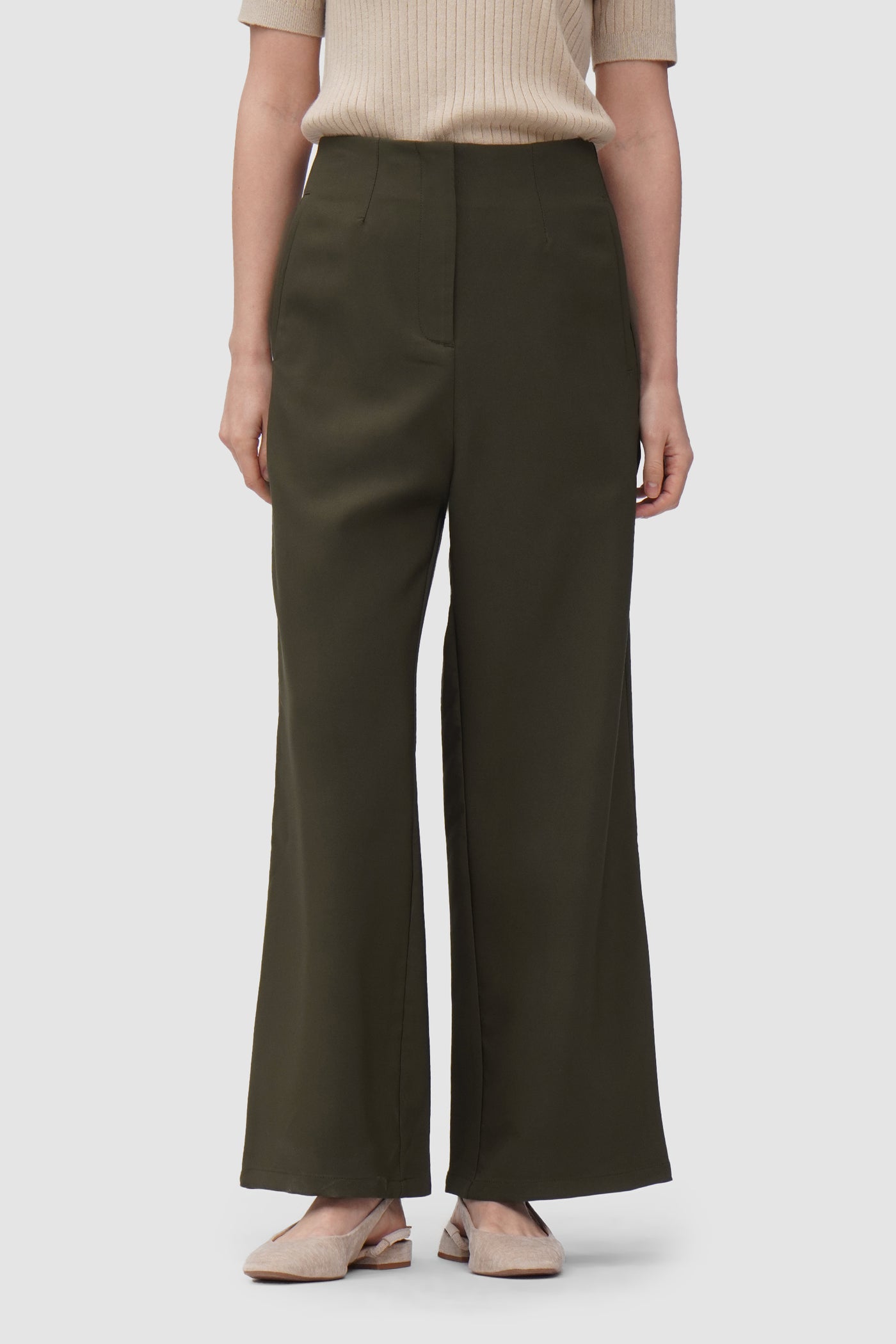 Trousers With Slant Pockets