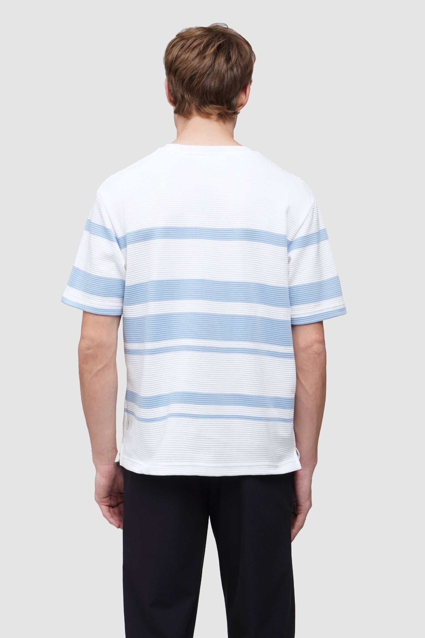 986257-Pale Blue (5).jpg