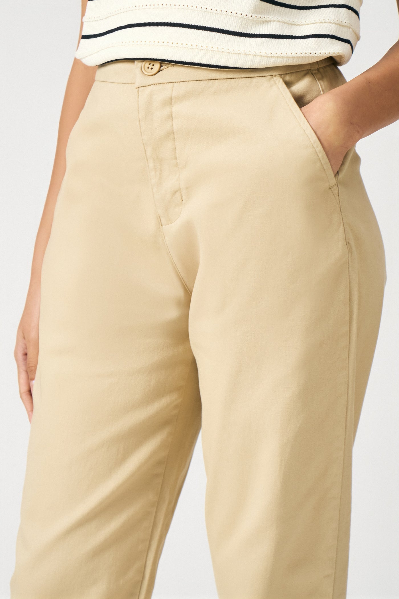 986749-Dark Khaki (1).jpg