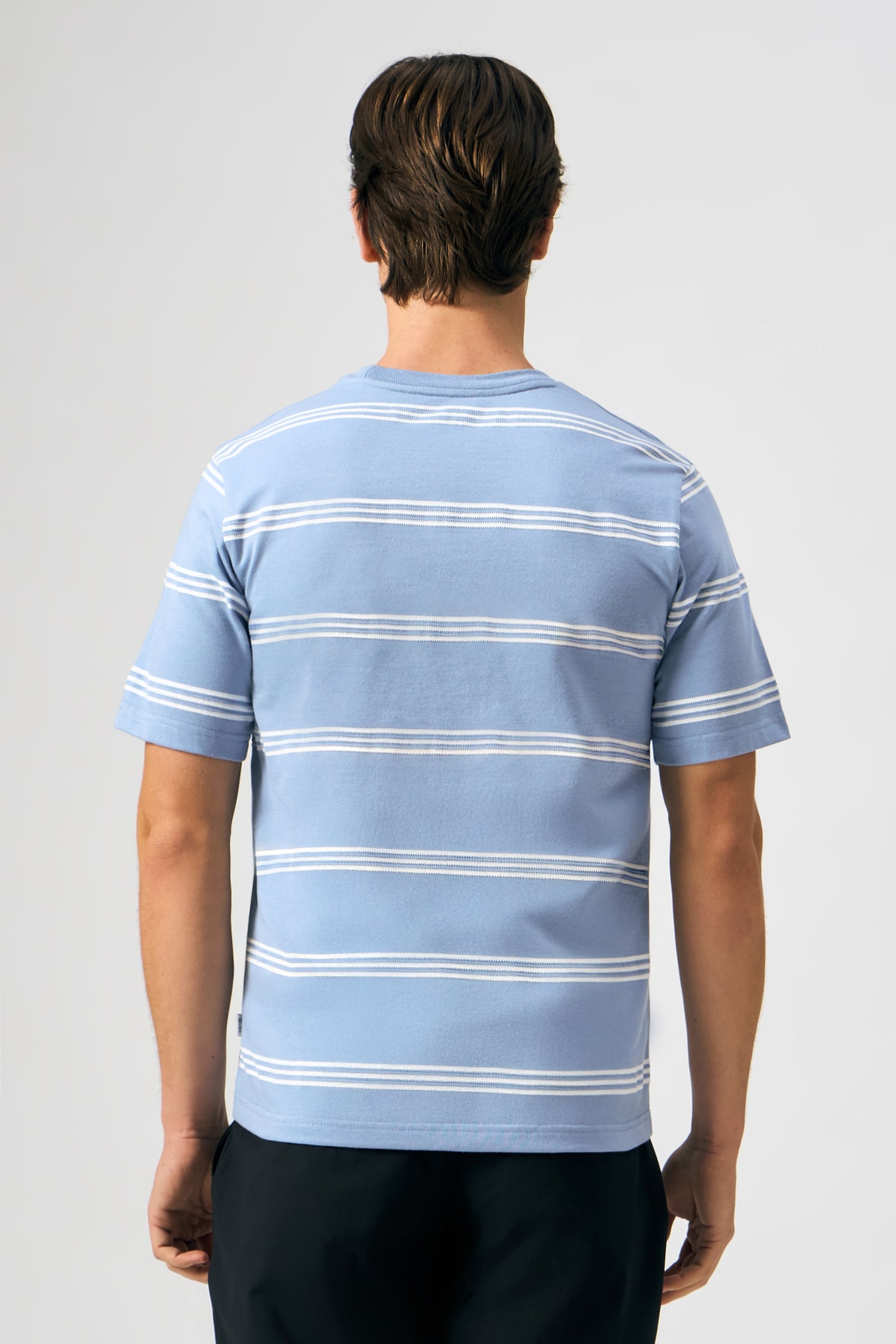 988985-Pale Blue (4).jpg