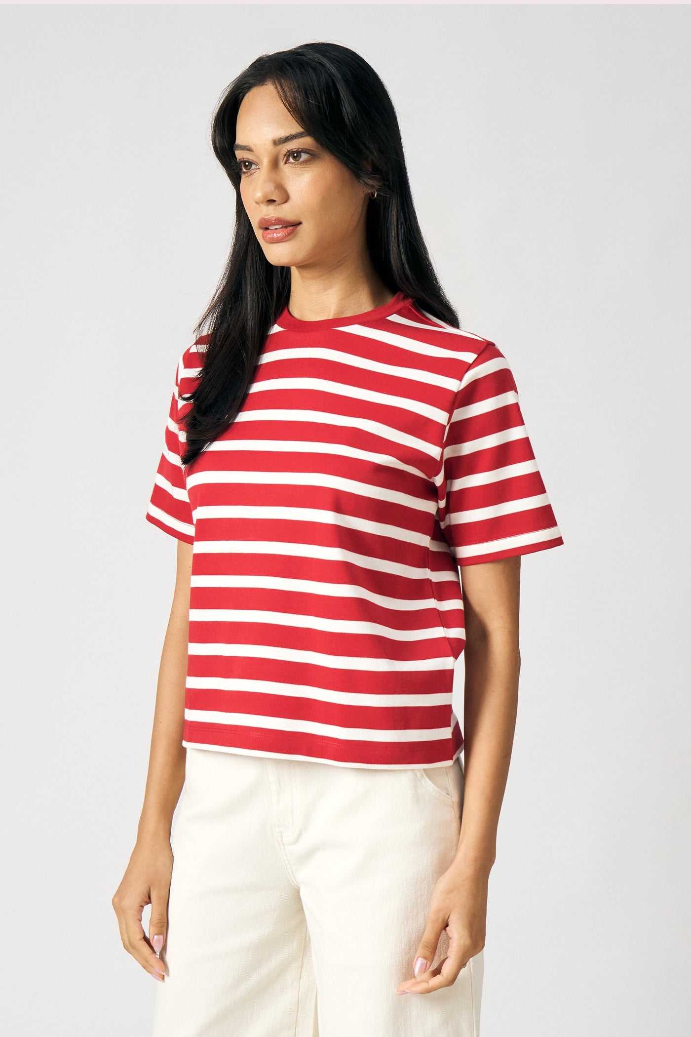 989118-Red (1).jpg