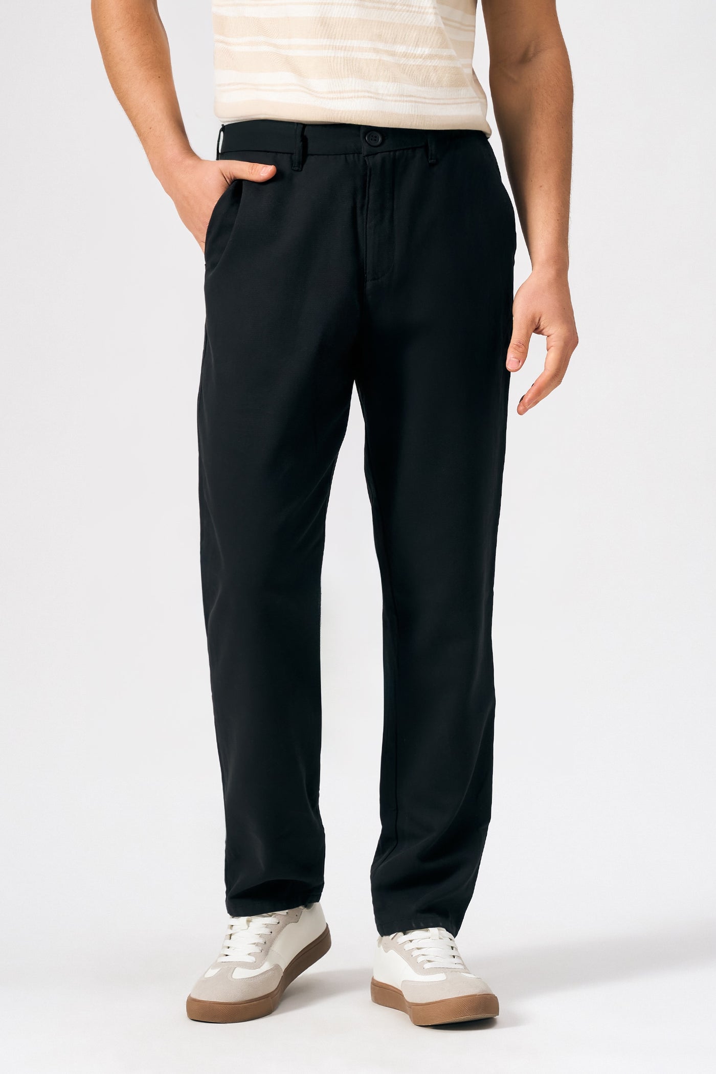 990044-Black (1).jpg