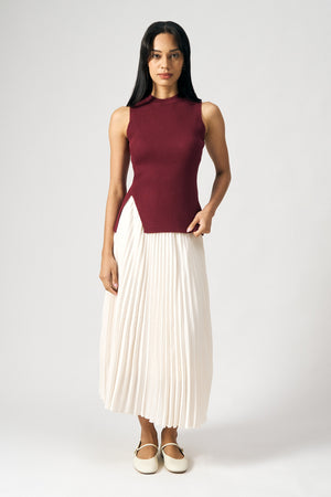 990474-Red (1).jpg