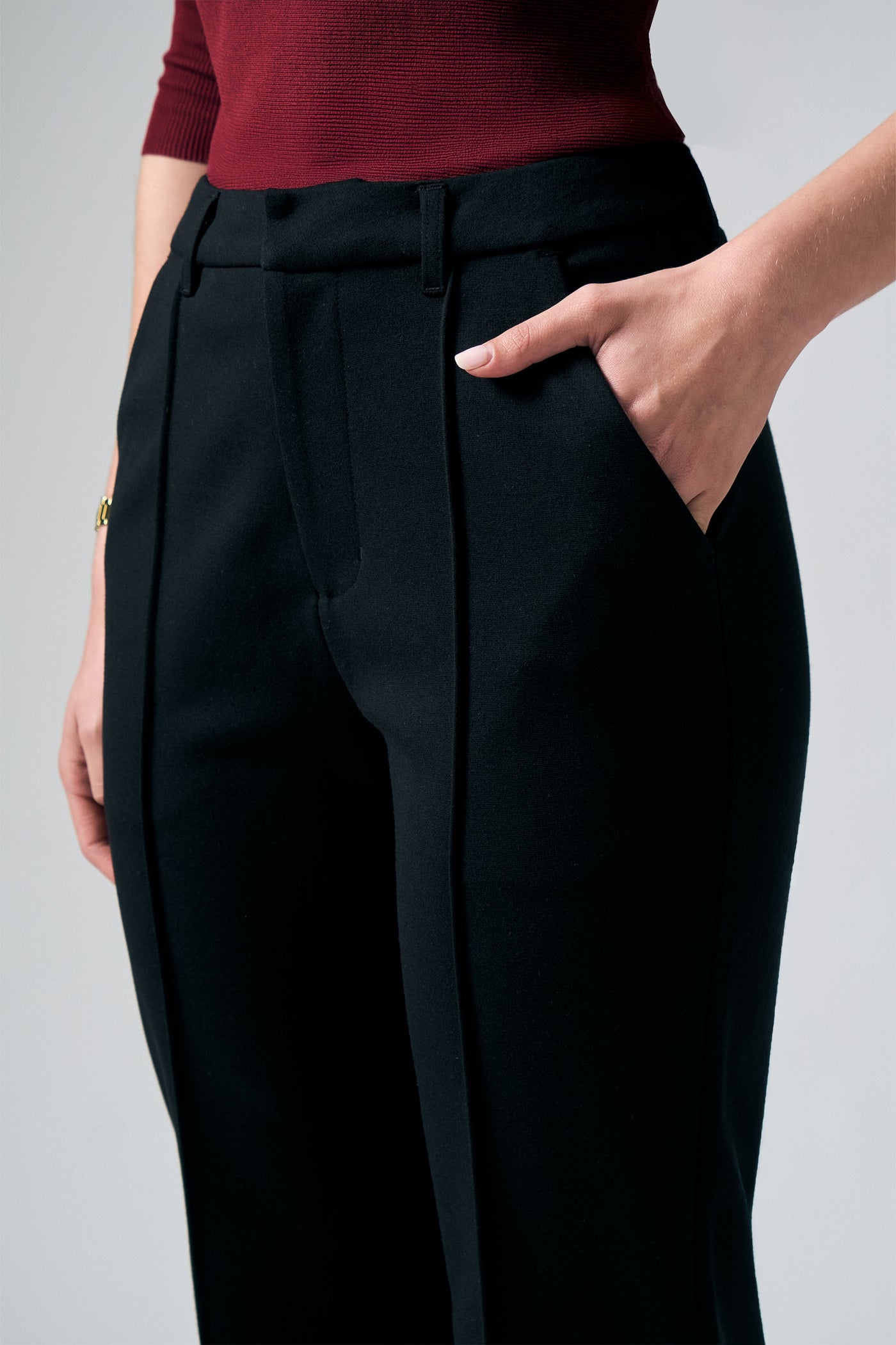 990975-Black (1).jpg