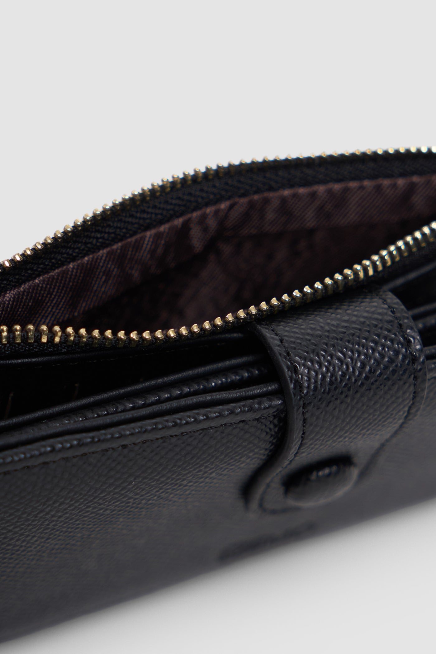 991433-Black (1).jpg