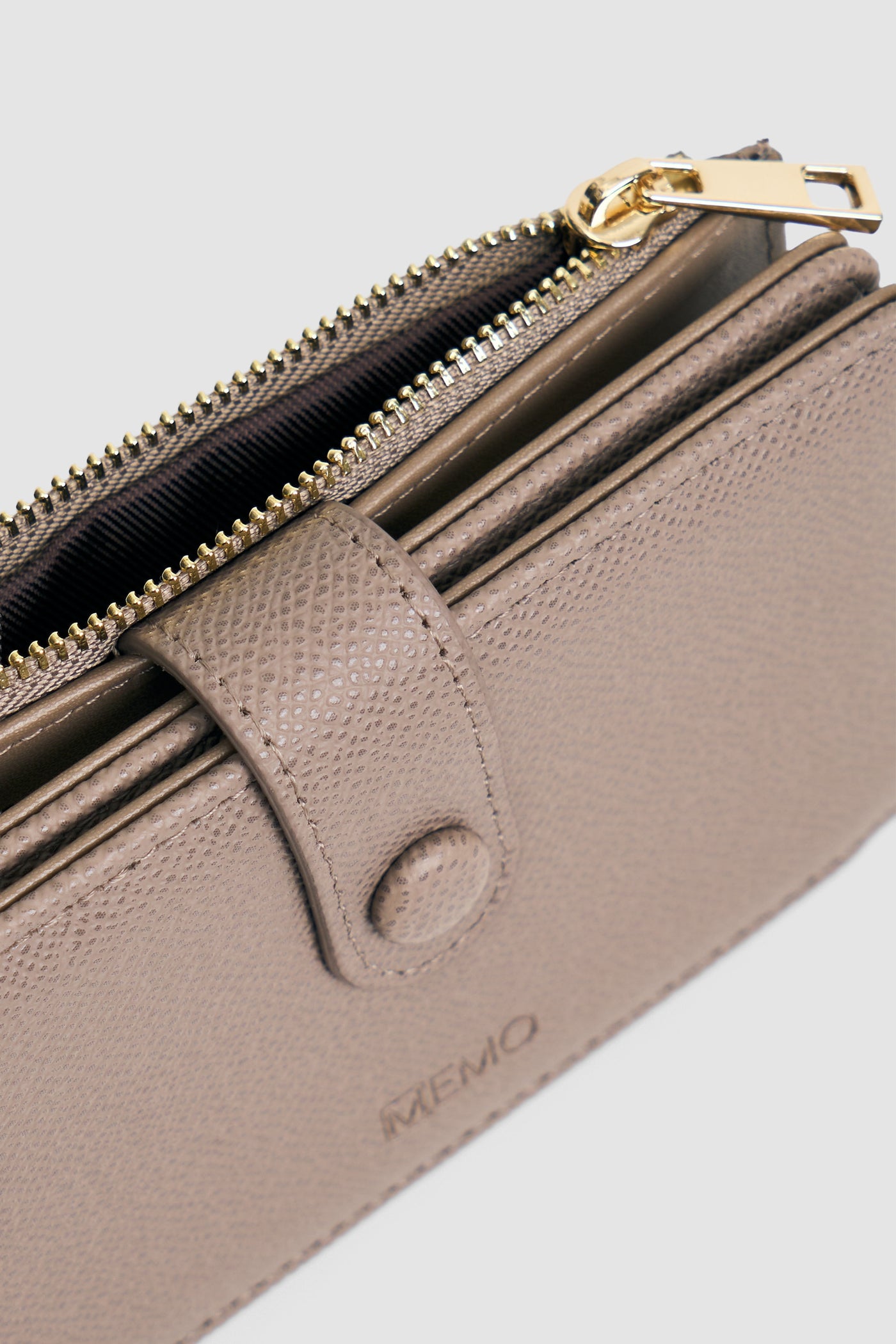 991433-Taupe (2).jpg