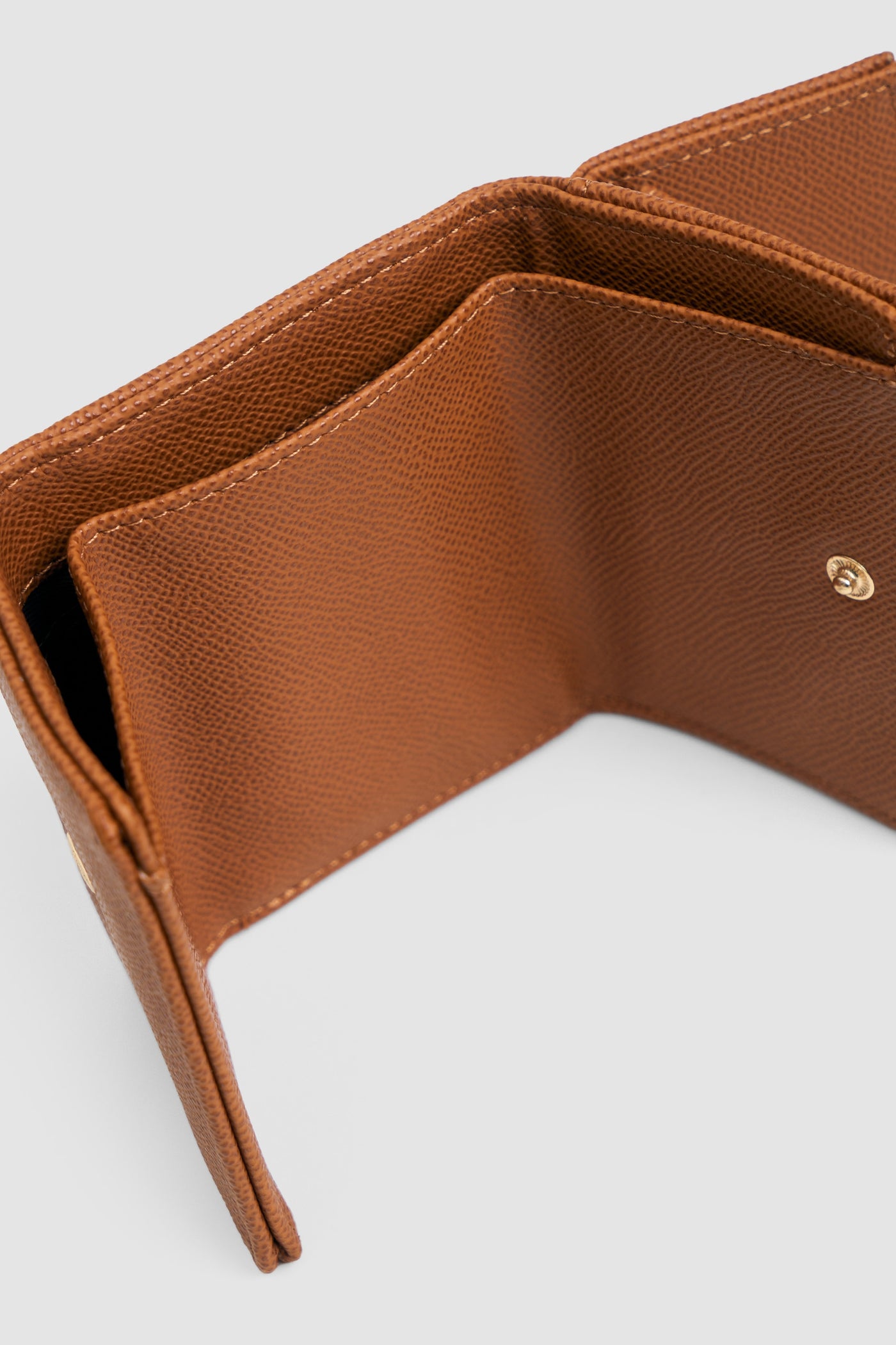 991438-Brown (1).jpg