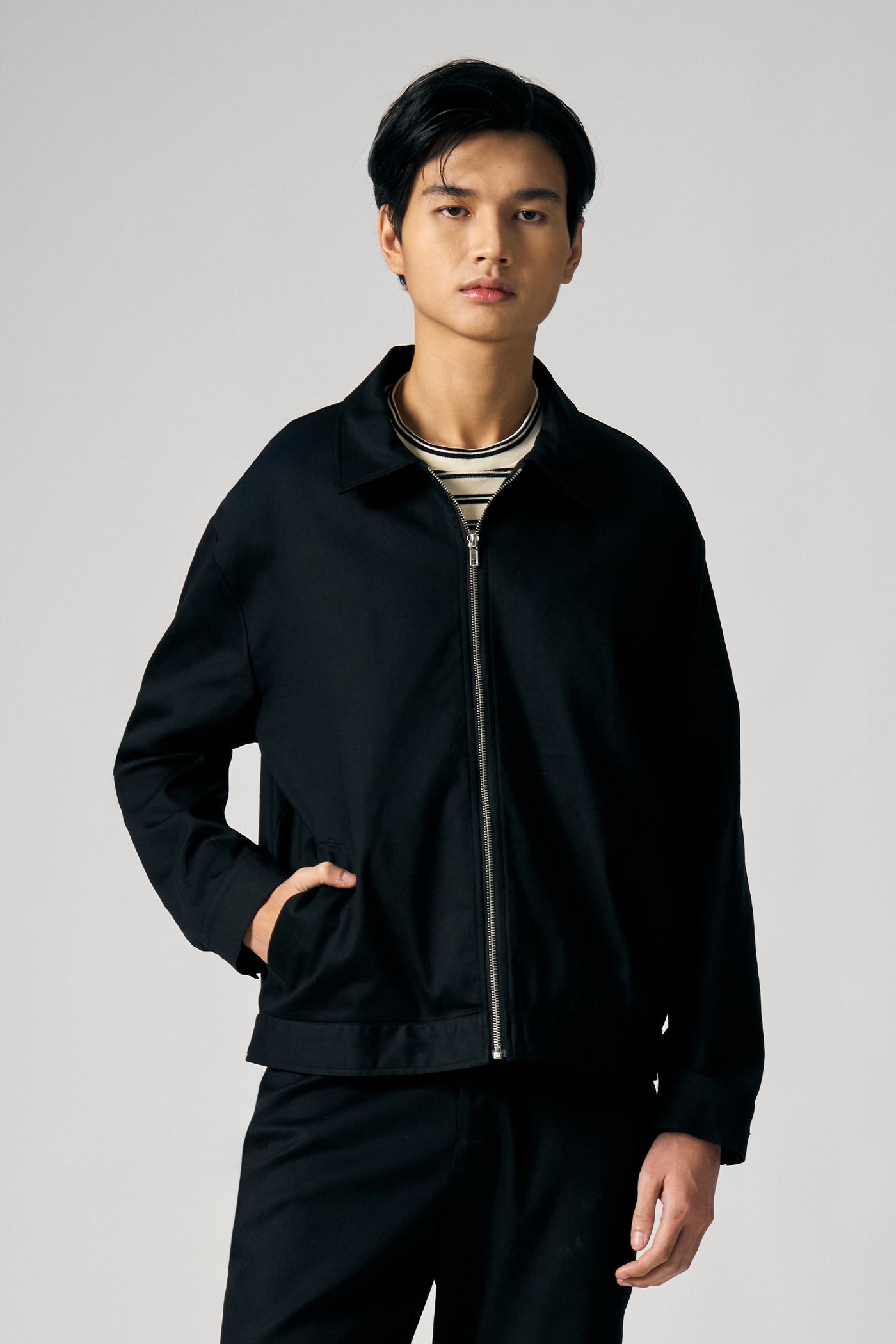 991461-Black (4).jpg
