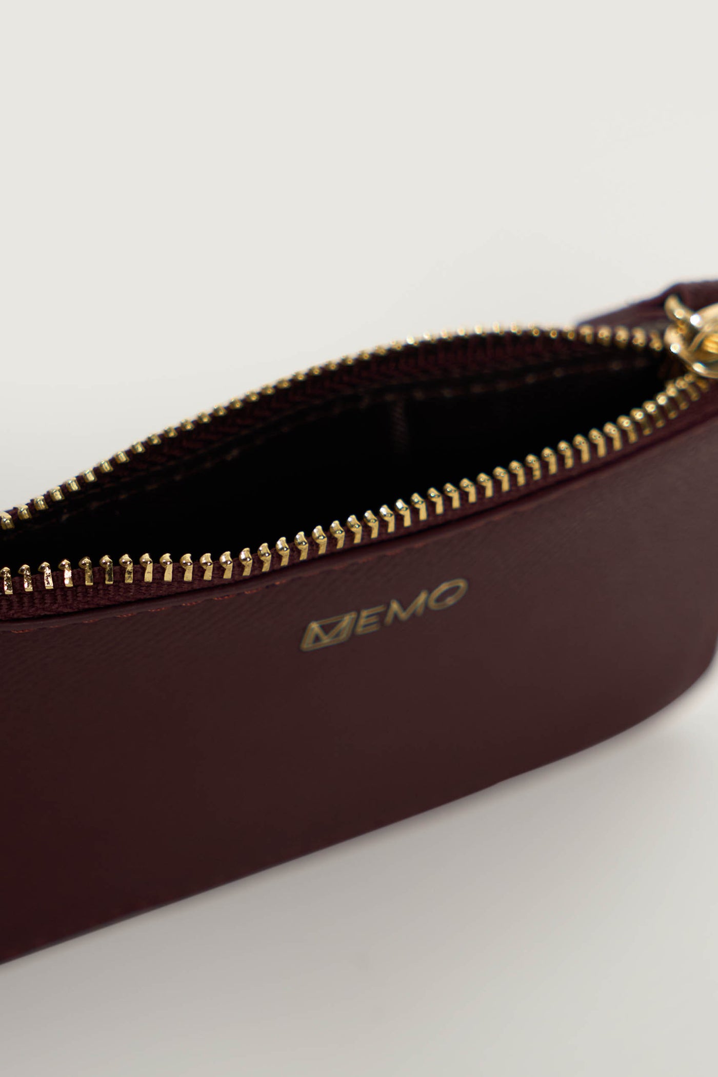 991924-Oxblood (4).jpg