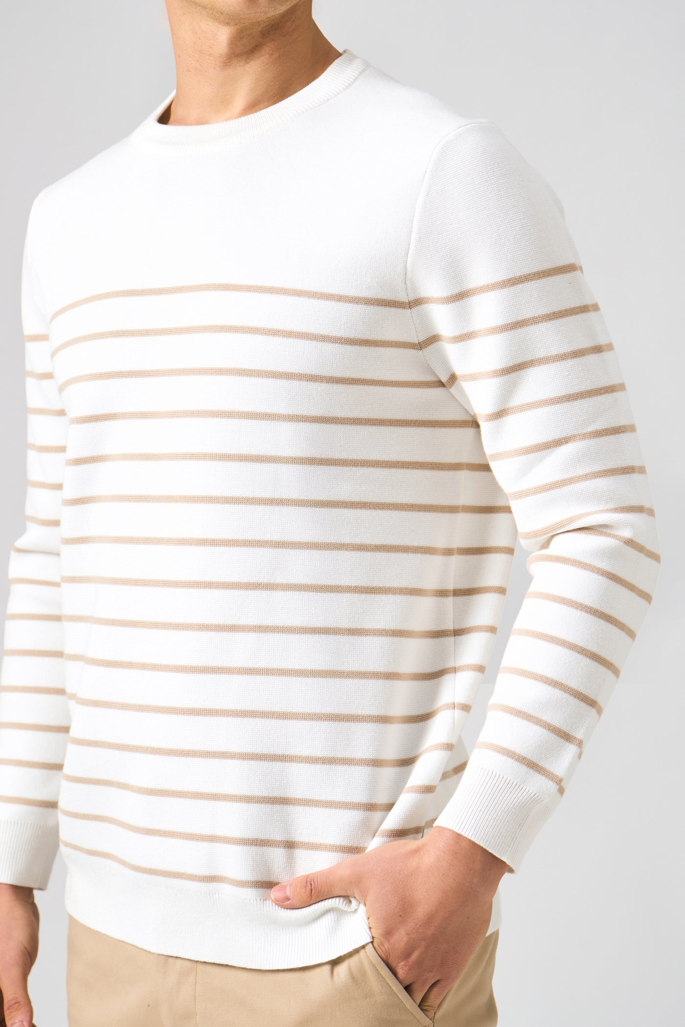 992133-White (3).jpg