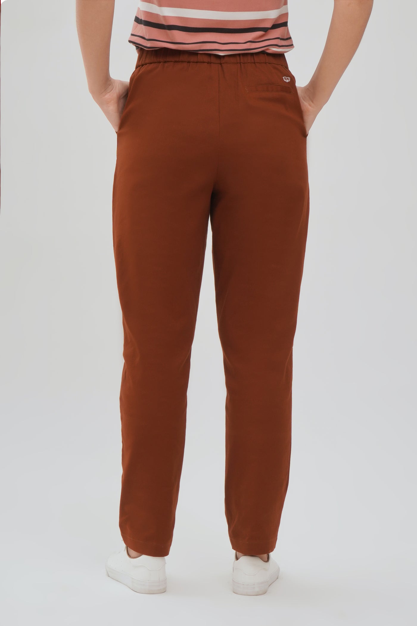 971485-Brown (3).jpg