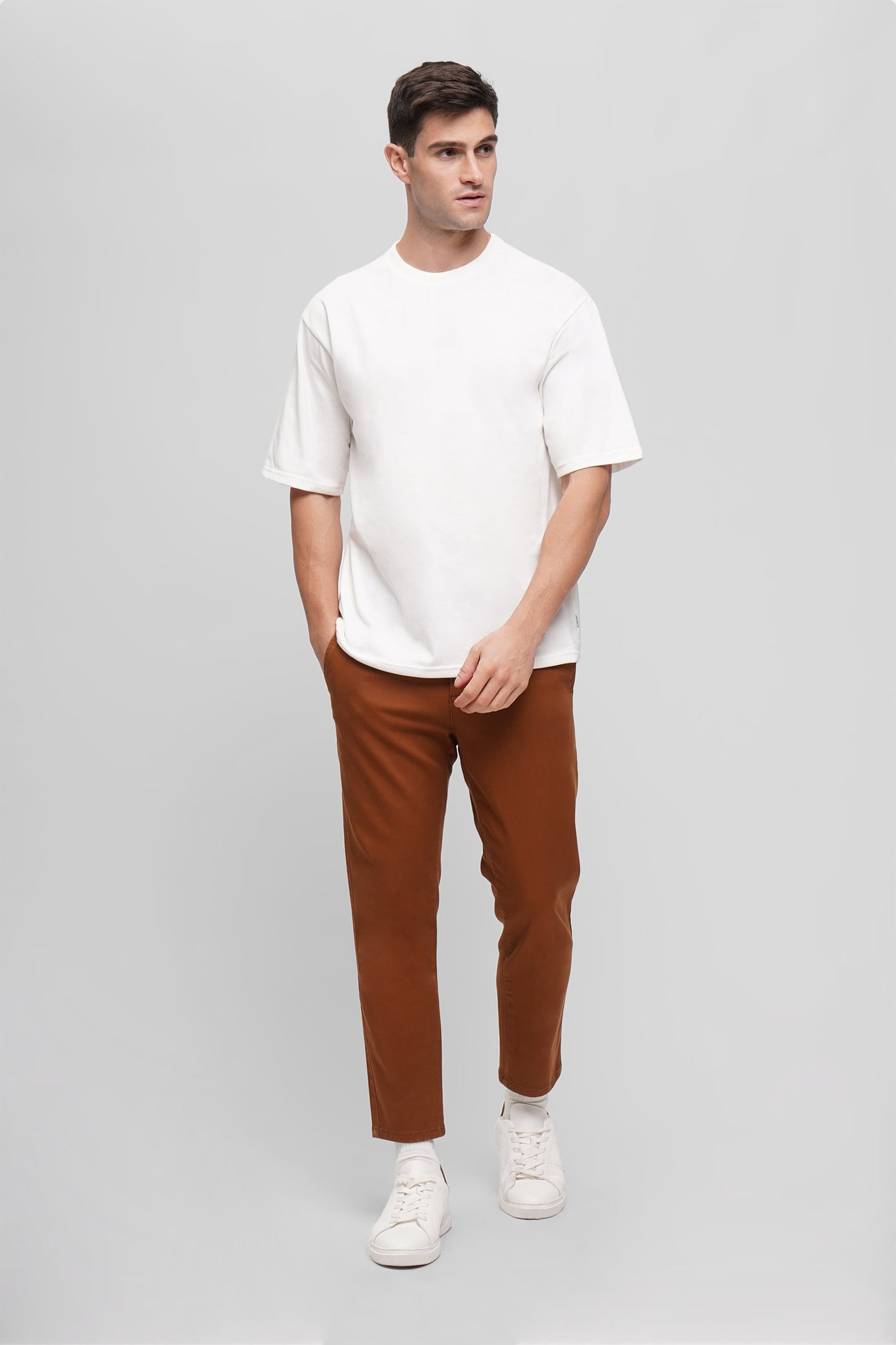 975445-Off White (5).jpg